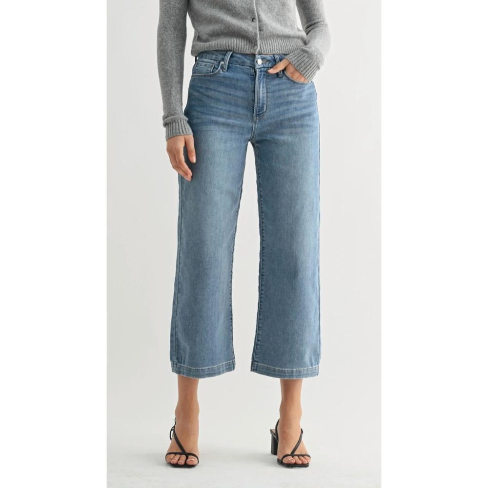 NEW JBD. mid rise cropped wide sweat jean in medium wash